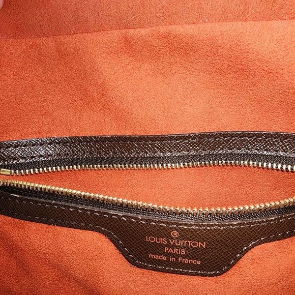 Authentic LV Triana - Picture 6 of 16